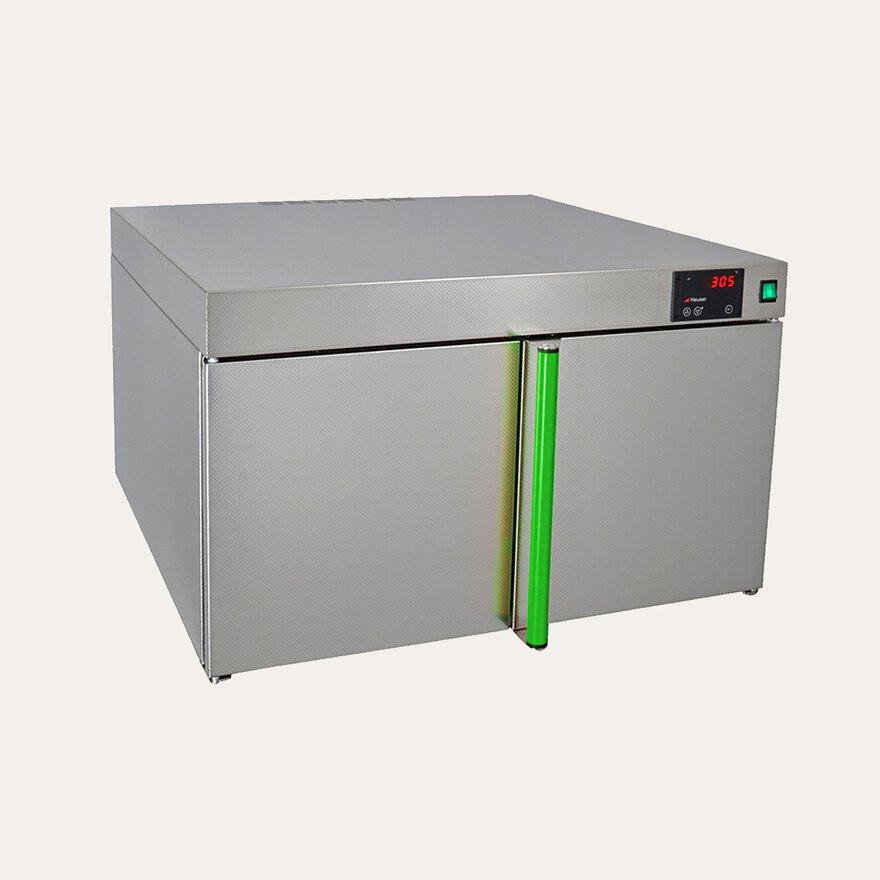 Heuser Wärmeschrank WS 6-7054 S aus Edelstahl mit geschlossener Tür