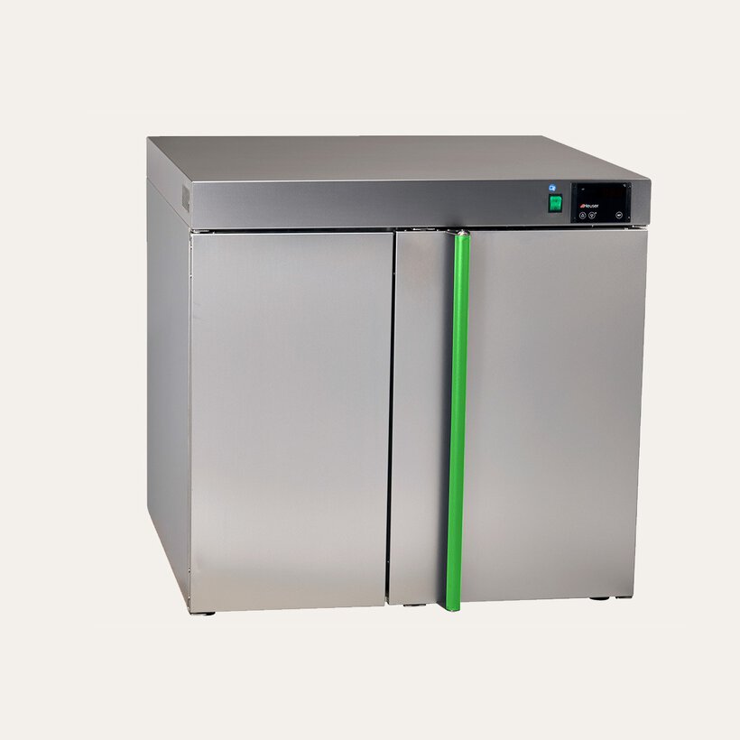 Wärmeschrank HWS 12-7050 mit Lochblechen für PINOTHERM Wärmepackung